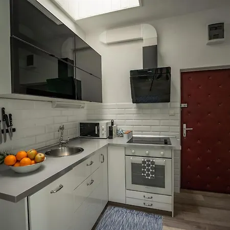 Captain's Apartman *